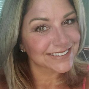 Meet your Posher, Rebekha